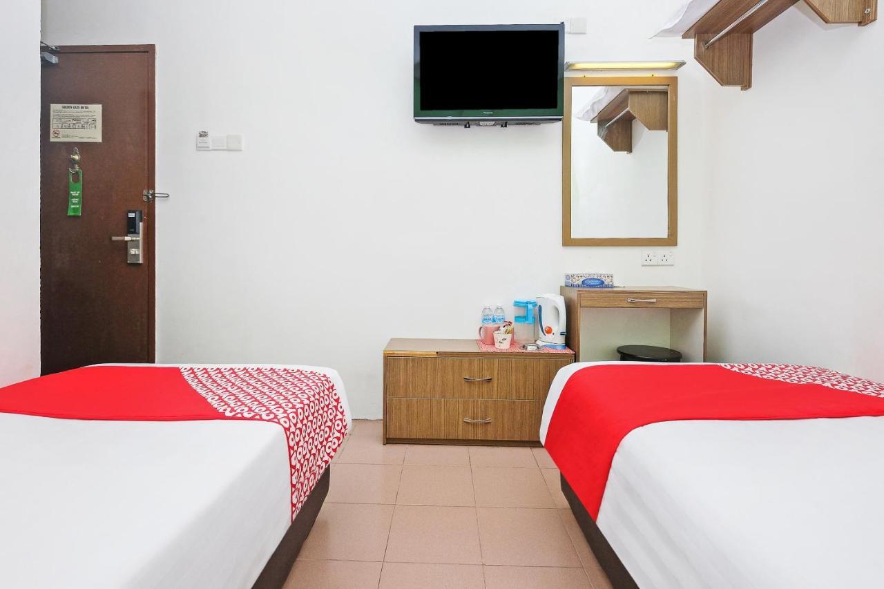 Oyo 850 Gold Star Hotel Chukai Luaran gambar