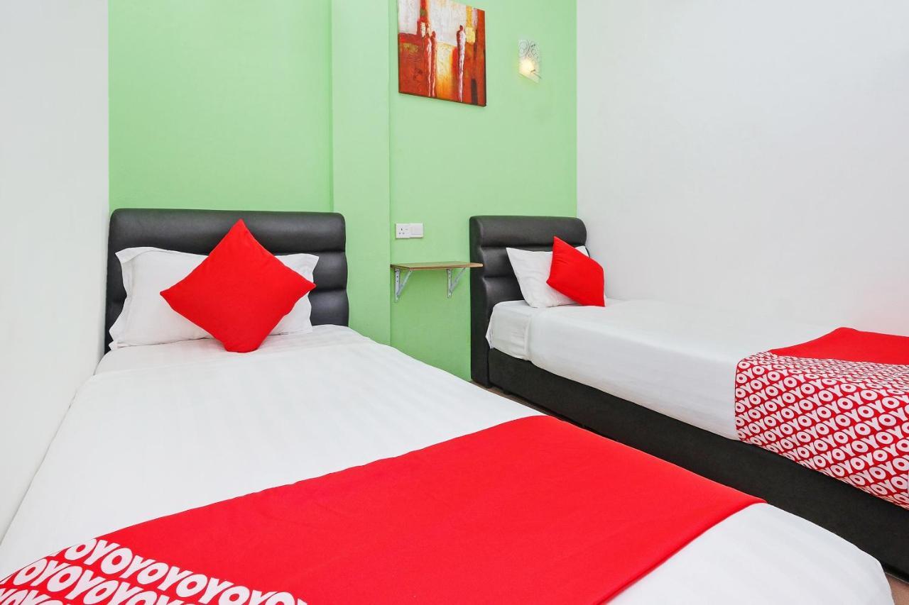 Oyo 850 Gold Star Hotel Chukai Luaran gambar
