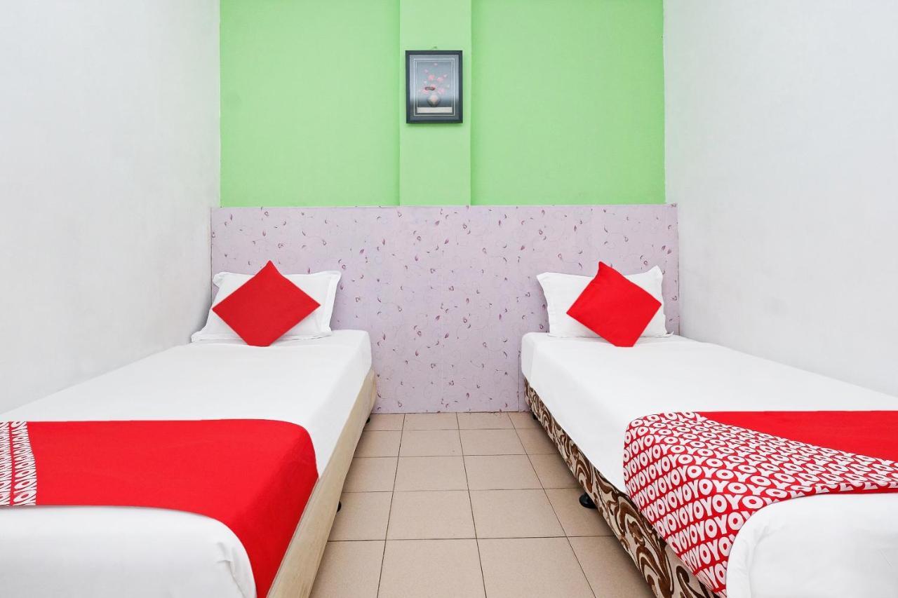Oyo 850 Gold Star Hotel Chukai Luaran gambar