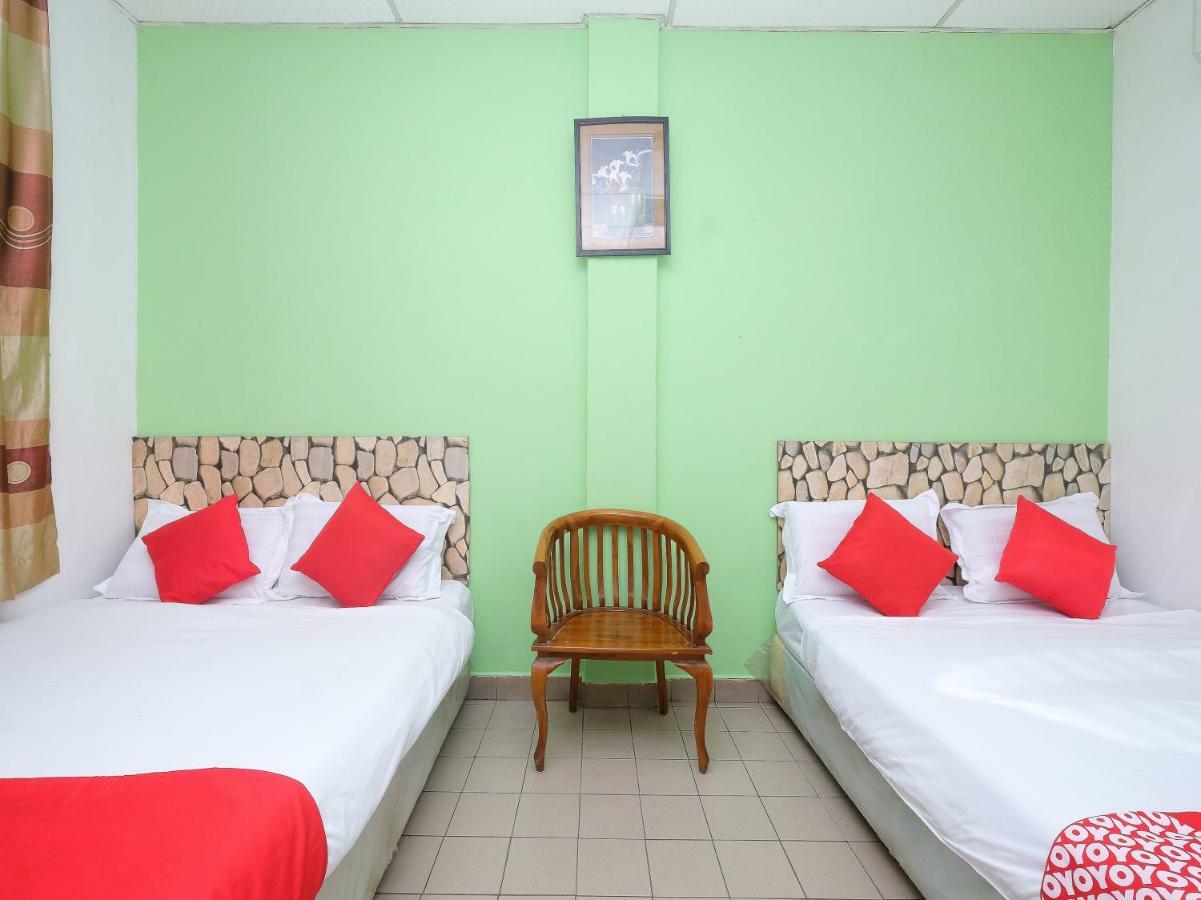 Oyo 850 Gold Star Hotel Chukai Luaran gambar
